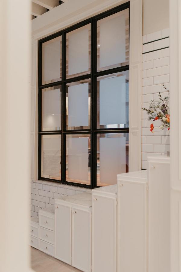 Blue Bird Residence Suite Moriaan Antwerpia Zewnętrze zdjęcie