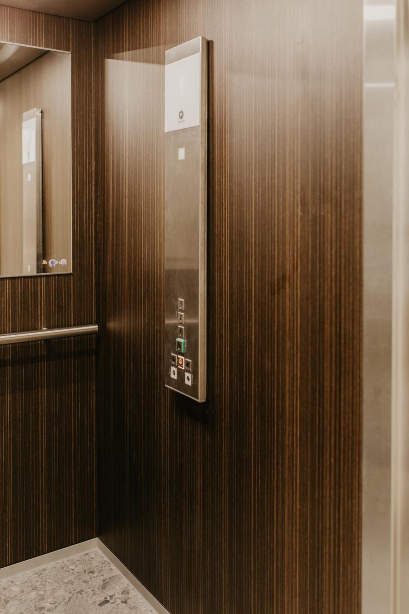 Blue Bird Residence Suite Moriaan Antwerpia Zewnętrze zdjęcie